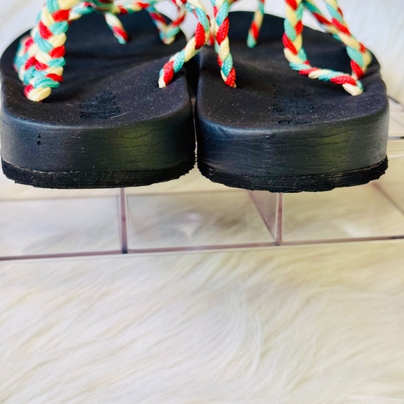 Plaka Size 8 Relief Flip Flops Arch Support Tricolor Braided Straps - Picture 9 of 13
